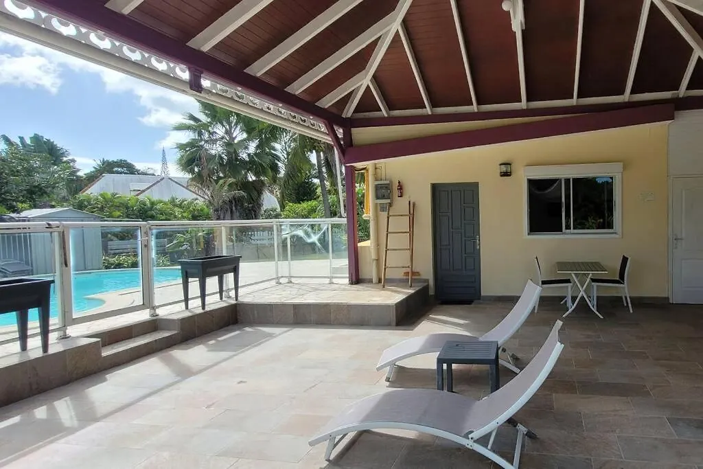 Apartment Studio Piscine, Plage A 150M, Surf Sainte-Anne